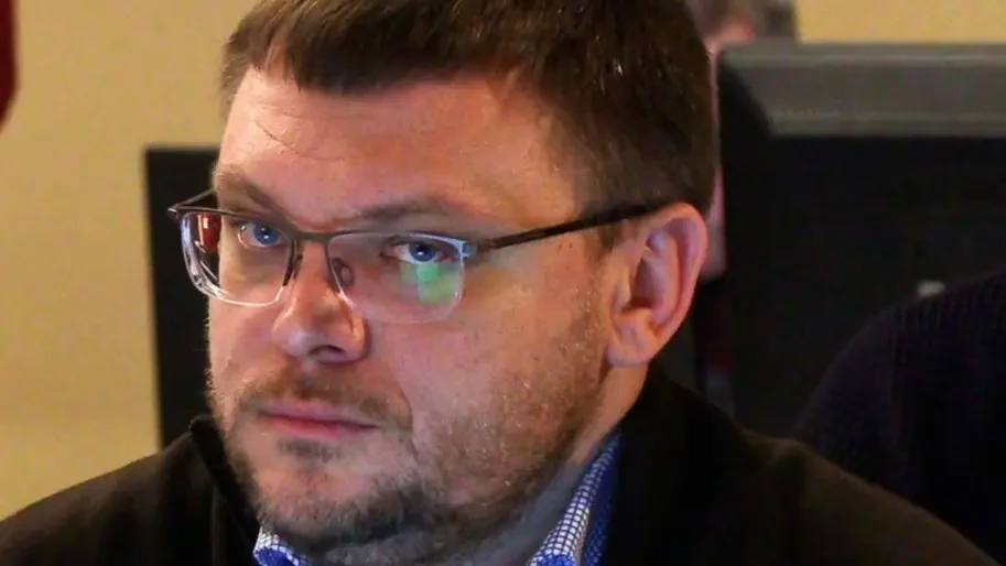 Дружина директора НАБУ Кривоноса працювала на учасника схем на енергоринку, – експрокурор САП припустив, що Бюро розчищає ринок під своїх