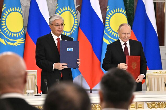 Блог | Чи зможе Казахстан втримати баланс між санкціями та нафтою РФ