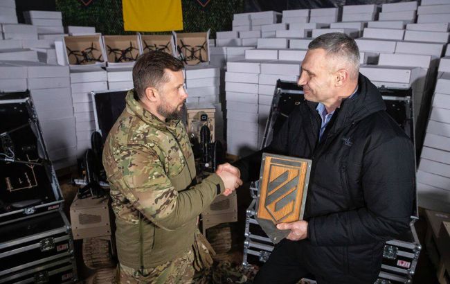 Київ передав бійцям 3 армійського корпусу ще понад 10 тисяч дронів різного типу, – Кличко